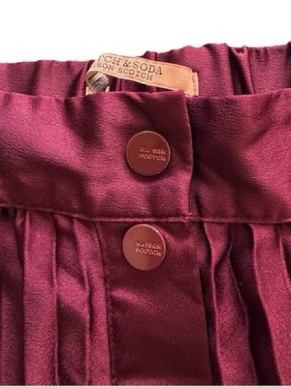 Scotch & Soda Pleated Button-Front Midi Skirt in Burgundy - Picture 6 of 7